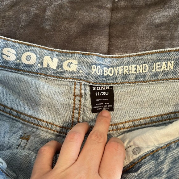 S.O.N.G. Street Jeans Size 11/30 Distressed Wide Leg Light Wash Blue Button Fly - Picture 8 of 13